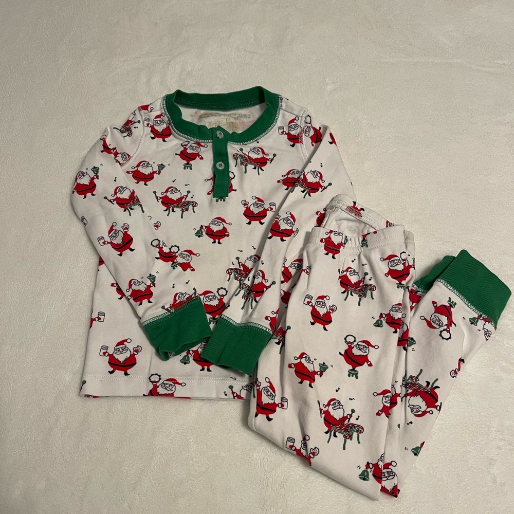 The Beaufort Bonnet Company Santa Print Pajama Set - Green and Red